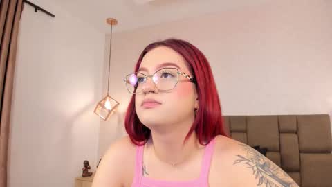 julieth_rojas online show from February 7, 4:05 am