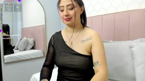   online show from April 8, 6:52 pm