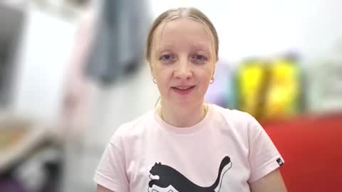 julietka online show from May 25, 11:38 am