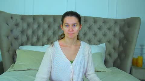 juliettatiffani online show from June 28, 4:07 am