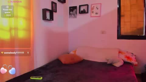 juliette online show from September 9, 5:45 pm