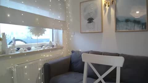 JulietteSensual online show from December 18, 8:20 am