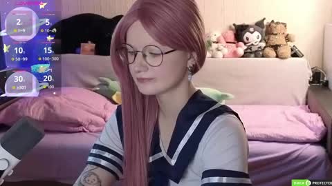 julifisher online show from May 7, 5:24 am