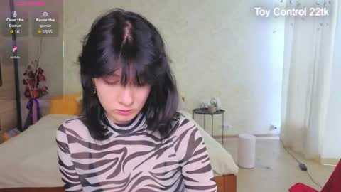 Snapshot of julissweet chatting on June 15, 7:43 am Asmodeus online show from June 15, 7:43 am
