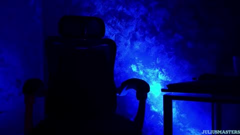 JULiUS   online show from February 3, 2:53 am