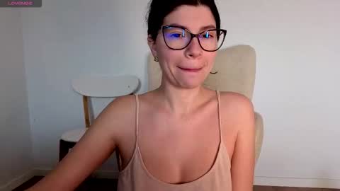 Jully online show from December 17, 9:37 am