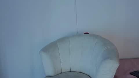 july_quinzel online show from July 21, 8:00 pm