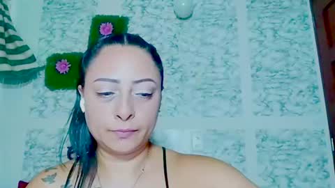 juliana online show from July 5, 10:17 pm
