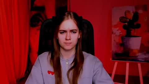 junewoods online show from April 15, 7:59 am