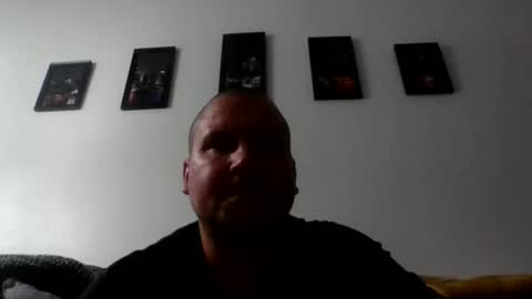 just1more5 online show from October 11, 3:06 am