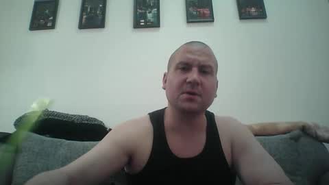 just1more5 online show from January 10, 9:16 pm