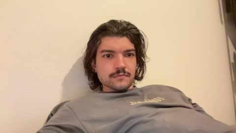 just_a_guy_with_a_big_cock online show from April 29, 9:10 pm