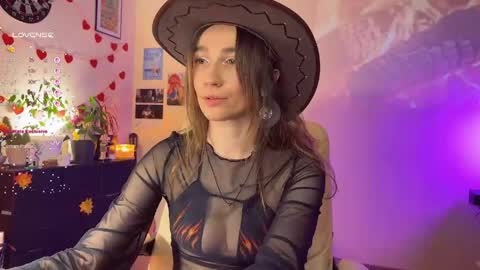 Jessica  I will be here on Tuesday November 26th online show from May 29, 12:03 pm
