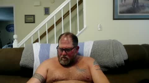 Snapshot of justaguyandnaked chatting on June 11, 6:28 pm justaguyandnaked online show from June 11, 6:28 pm