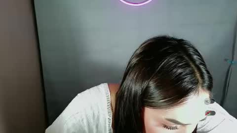 justhewayouare21 online show from April 21, 1:42 am