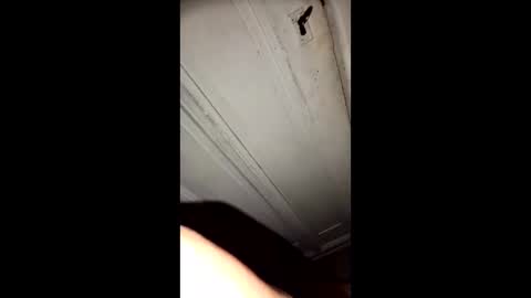 justingodla20 online show from December 18, 5:24 am