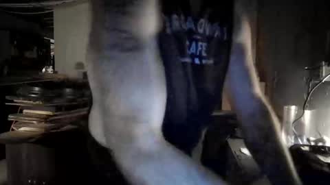 justinmoore1987 online show from December 18, 6:19 am