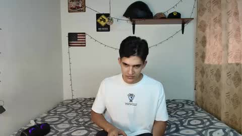 justinsinner1 online show from January 31, 9:37 pm