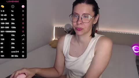 Julie online show from July 16, 4:07 am
