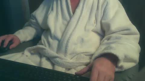 Snapshot of justpleased2behere chatting on December 31, 7:18 pm here to Have Fun online show from December 31, 7:18 pm