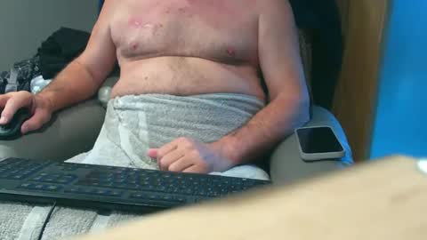 Snapshot of justpleased2behere chatting on October 11, 10:03 am here to Have Fun online show from October 11, 10:03 am