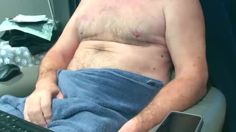 Snapshot of justpleased2behere chatting on November 10, 1:43 pm here to Have Fun online show from November 10, 1:43 pm