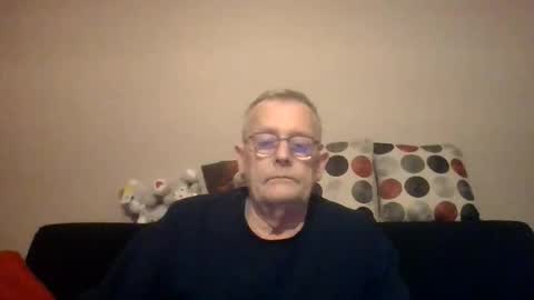 Arthur01750 online show from April 3, 6:50 pm