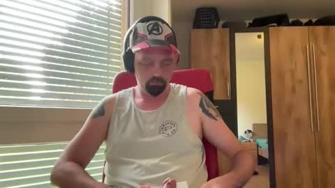 niceoregano online show from May 3, 6:41 am