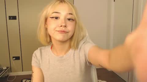 Kaoru online show from July 27, 6:15 pm