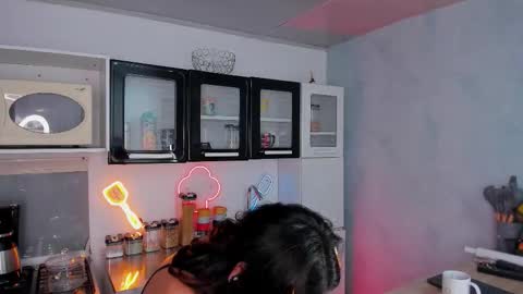 Kat online show from March 14, 4:51 am