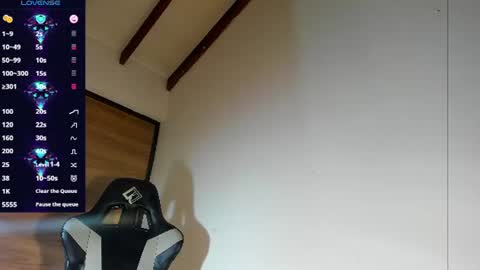 kael_cassian online show from June 13, 8:34 am