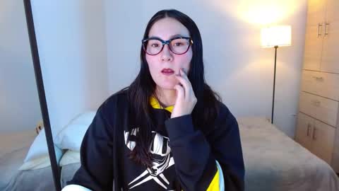 ChloeIndependient model online show from March 12, 4:18 am