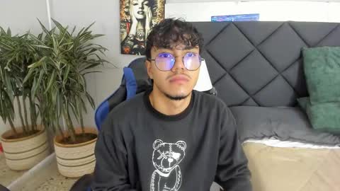 kai_storn online show from March 3, 11:38 am