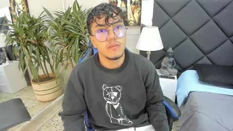 kai_storn online show from April 4, 11:18 am