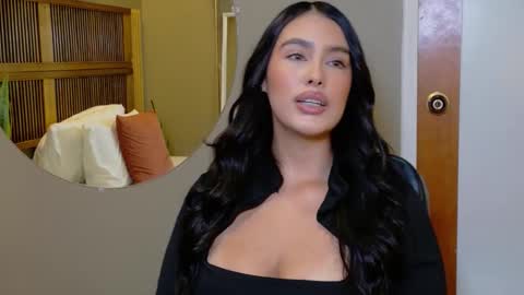 kaiawhite online show from December 16, 10:04 pm