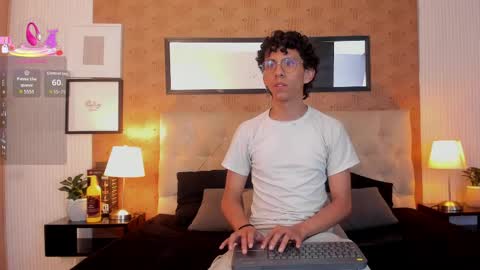 kai online show from April 19, 3:17 am