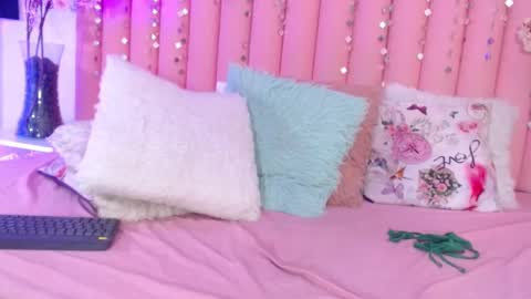 kailye Jones online show from January 16, 1:06 am