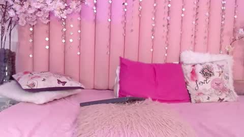 kailye Jones online show from February 18, 12:48 am