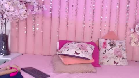 kailye Jones online show from March 8, 11:18 pm