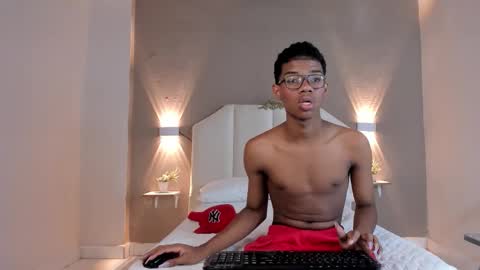 Snapshot of kaisonrouse chatting on February 24, 8:51 pm kaisonrouse online show from February 24, 8:51 pm