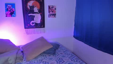 Kalahnna  online show from April 9, 2:11 am