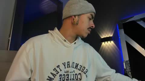 Kale online show from November 17, 11:49 am