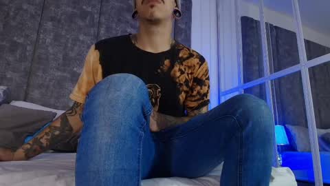 Kale online show from April 9, 11:15 am