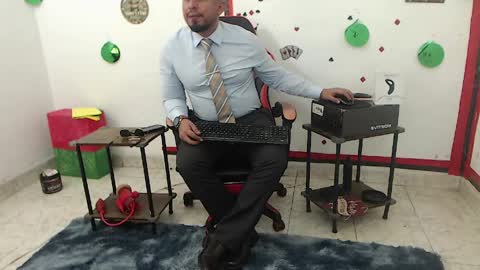 Kaleth online show from March 31, 1:22 pm