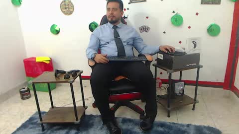 Kaleth online show from April 12, 7:41 pm