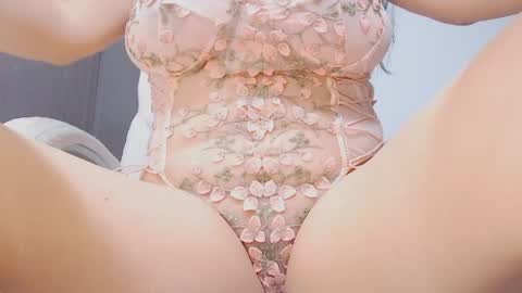 Hannah online show from March 29, 9:48 pm