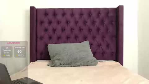 KamiYOscar online show from March 6, 11:45 pm