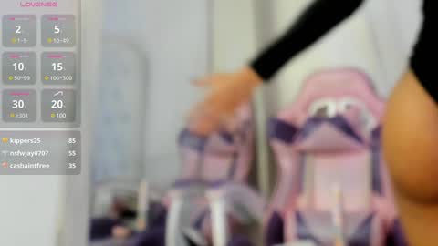    online show from January 27, 3:07 pm