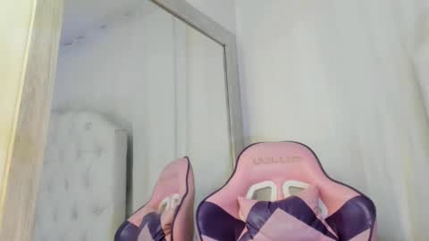    online show from February 11, 3:08 pm