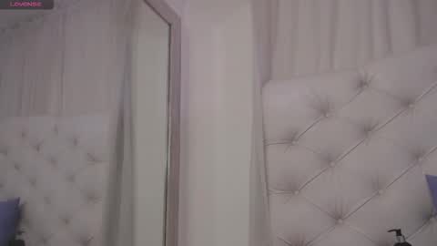    online show from October 17, 2:08 pm